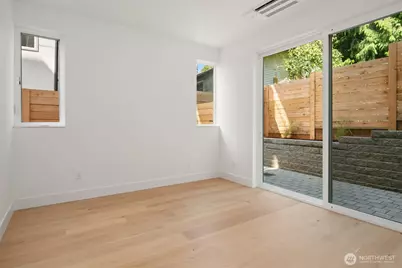 2454 55th Avenue SW #A, Seattle, WA 98116 - Photo 14