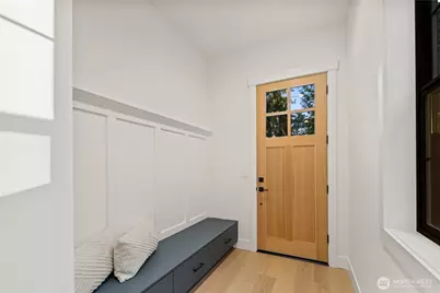 16654 NE 12th Street, Bellevue, WA 98008 - Photo 4