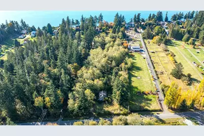 1701 B Clarence Avenue, Stanwood, WA 98292 - Photo 16