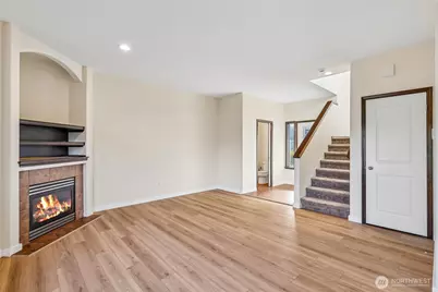 9325 11th Street NE #4, Lake Stevens, WA 98258 - Photo 8