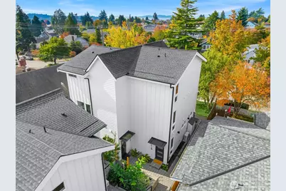 7514 28th Avenue NW #B, Seattle, WA 98117 - Photo 2