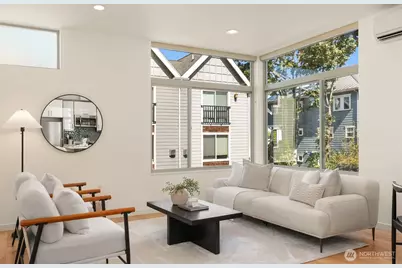 464 NE Maple Leaf Place #B, Seattle, WA 98115 - Photo 4