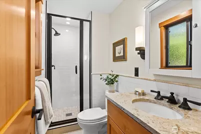 22007 100th Avenue W, Edmonds, WA 98020 - Photo 18