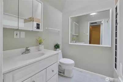 16325 SE 27th Street, Bellevue, WA 98008 - Photo 22