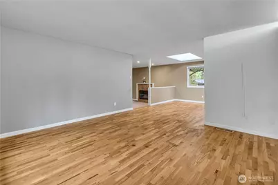 16325 SE 27th Street, Bellevue, WA 98008 - Photo 8