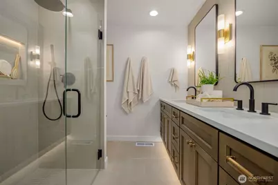 10836 NE 12th Place, Bellevue, WA 98004 - Photo 22