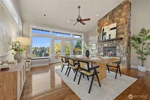 8619 NE 24th St, Clyde Hill, WA 98004 - Photo 16