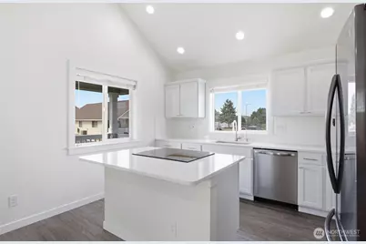 123 E 9th Avenue #8, Moses Lake, WA 98837 - Photo 14