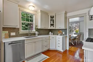 919 N 76th St, Seattle, WA 98103 - Photo 10