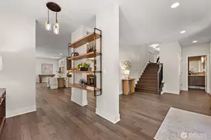 1711 4th St, Kirkland, WA 98033 - Photo 2