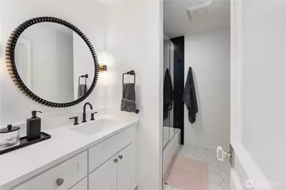 10000 Meydenbauer Way SE #5, Bellevue, WA 98004 - Photo 18