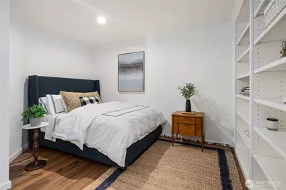 10000 Meydenbauer Way SE #5, Bellevue, WA 98004 - Photo 16