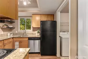 10842 NE 148th Ln, Bothell, WA 98011 - Photo 18