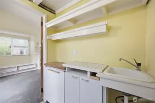 923 S Bay Rd NE, Olympia, WA 98506 - Photo 24