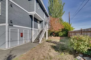 6703 204th St SW, Lynnwood, WA 98036 - Photo 2