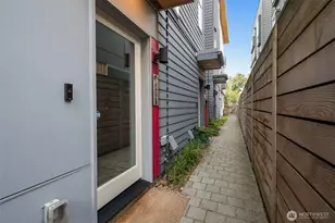 122 17th Ave E, Seattle, WA 98112 - Photo 2