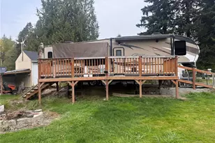 414 Noble Street Ct, Hamilton, WA 98255 - Photo 1