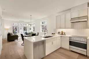 1410 N 47th St, Seattle, WA 98103 - Photo 6