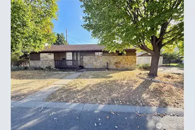 611 Cedar, Coulee Dam, WA 99116 - Photo 1