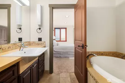 371 W Olympic Place, Seattle, WA 98119 - Photo 24