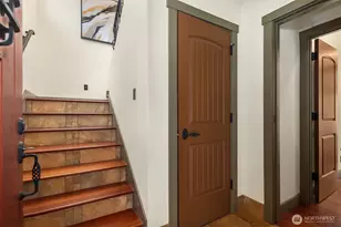 371 W Olympic Pl, Seattle, WA 98119 - Photo 36