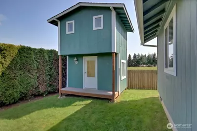 9929 141st Street E, Puyallup, WA 98373 - Photo 2