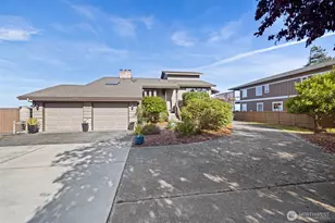 1222 Dutch Dr, Port Angeles, WA 98363 - Photo 2