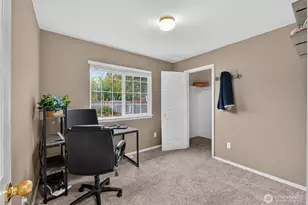 24615 Roberts Dr, Black Diamond, WA 98010 - Photo 18