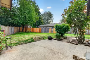 24615 Roberts Dr, Black Diamond, WA 98010 - Photo 30