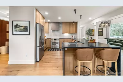 6223 85th Avenue W, University Place, WA 98467 - Photo 12