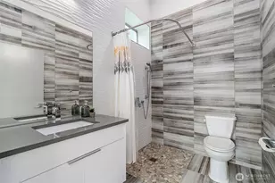 6747 15th Ave NW, Seattle, WA 98117 - Photo 26