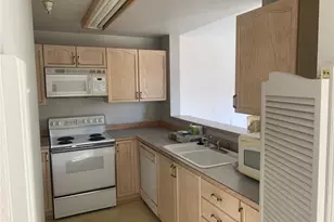 949 Aberdeen Ave NE, Renton, WA 98056 - Photo 12