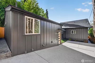 5520 Brooklyn Avenue NE, Seattle, WA 98105 - Photo 28