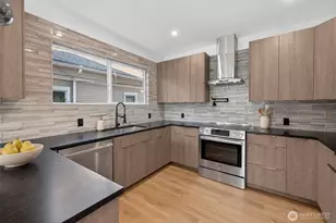 5520 Brooklyn Ave NE, Seattle, WA 98105 - Photo 6