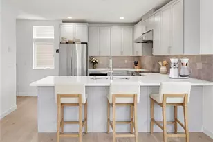 1411 N 48th St, Seattle, WA 98103 - Photo 6