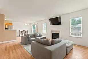 3815 184th St E, Tacoma, WA 98446 - Photo 10
