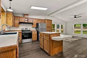 14139 Vintage Dr SW, Port Orchard, WA 98367 - Photo 16
