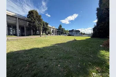301 SW 1st Street, Kelso, WA 98626 - Photo 2