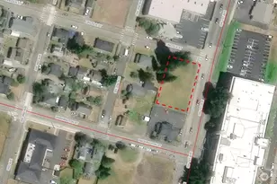 301 SW 1st St, Kelso, WA 98626 - Photo 1