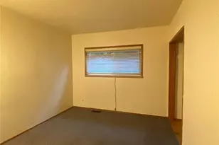 700 N 117th St, Seattle, WA 98133 - Photo 12