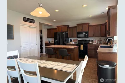 813 S Lakeland Drive, Moses Lake, WA 98837 - Photo 8