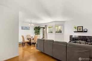 3024 NE 143rd St, Seattle, WA 98125 - Photo 2