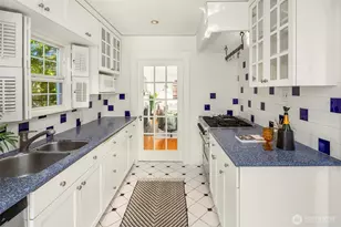 2611 24th Ave E, Seattle, WA 98112 - Photo 12
