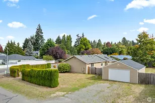 2502 Lexington St, Steilacoom, WA 98388 - Photo 2