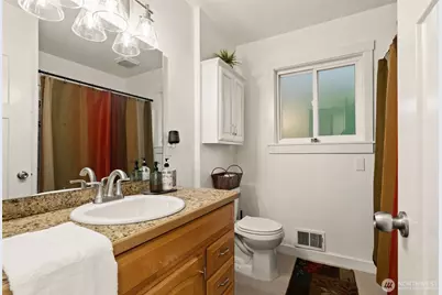 710 141st Street S, Tacoma, WA 98444 - Photo 14