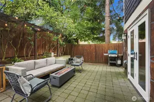1109 E Harrison St, Seattle, WA 98102 - Photo 32