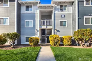 14124 NE 181st Pl, Woodinville, WA 98072 - Photo 2