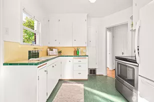 824 NW 57th St, Seattle, WA 98107 - Photo 18