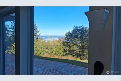 4645 Cedar Point Road, Clinton, WA 98236 - Photo 10
