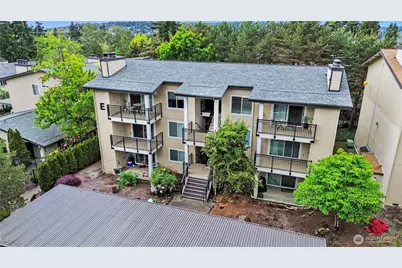 13616 NE 7th Street #E3, Bellevue, WA 98005 - Photo 2